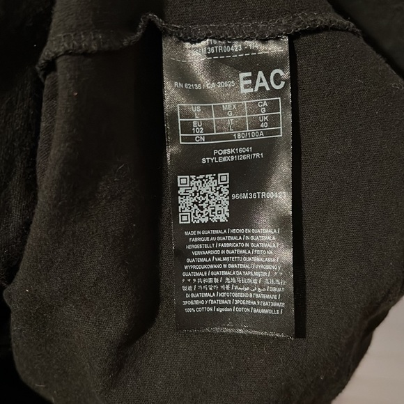 Mens large guess shirt. - Picture 4 of 4